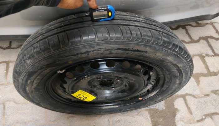 2017 Hyundai Verna 1.6 CRDI SX (O), Diesel, Manual, 1,29,144 km, tyre