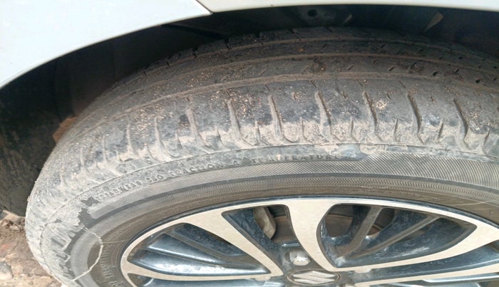 2022 Maruti Ertiga ZXI+ SHVS, Petrol, Manual, 21,214 km, tyre