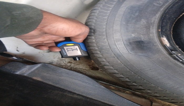 2013 Maruti Swift Dzire LDI, Diesel, Manual, 1,09,755 km, tyre