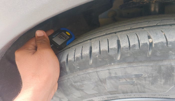 2023 Mahindra XUV700 AX 5 P MT 5 STR, Petrol, Manual, 21,446 km, tyre