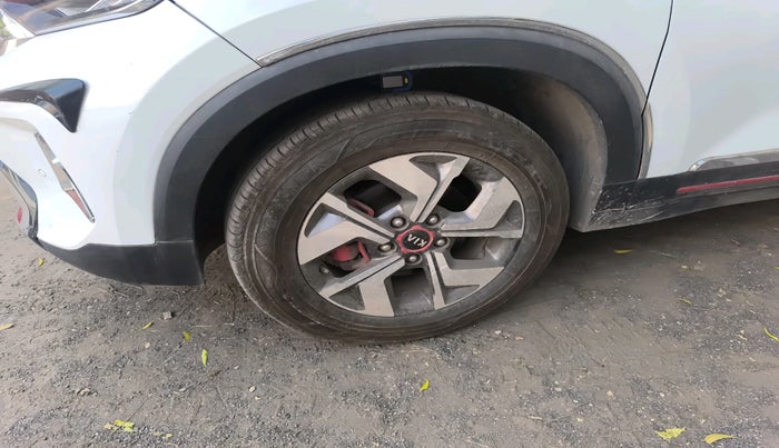 2020 KIA SONET GTX PLUS 1.5 AT, Diesel, Automatic, 1,04,874 km, tyre