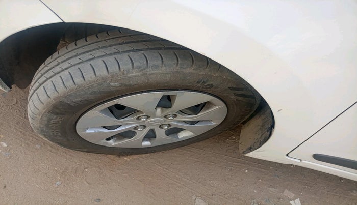 2016 Hyundai Xcent S  1.1 CRDI SPECIAL EDITION, Diesel, Manual, 84,775 km, tyre