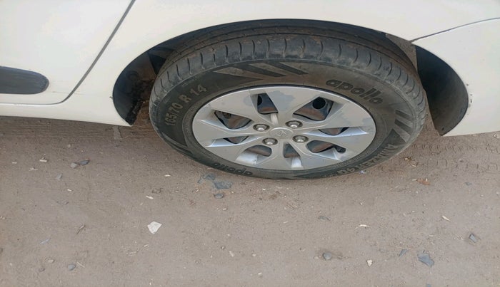 2016 Hyundai Xcent S  1.1 CRDI SPECIAL EDITION, Diesel, Manual, 84,775 km, tyre