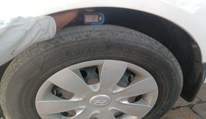 2008 Hyundai Verna XI, Petrol, Manual, 1,10,080 km, tyre