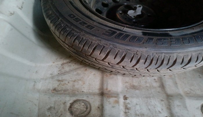 2008 Hyundai Verna XI, Petrol, Manual, 1,10,080 km, tyre