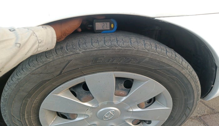 2008 Hyundai Verna XI, Petrol, Manual, 1,10,080 km, tyre