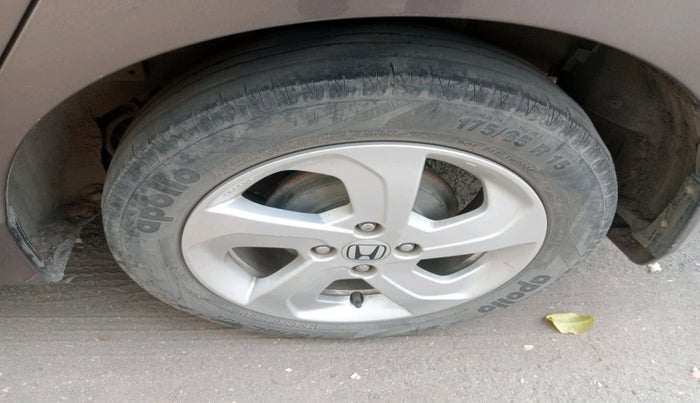 2016 Honda City 1.5L I-VTEC V MT, Petrol, Manual, 68,083 km, tyre