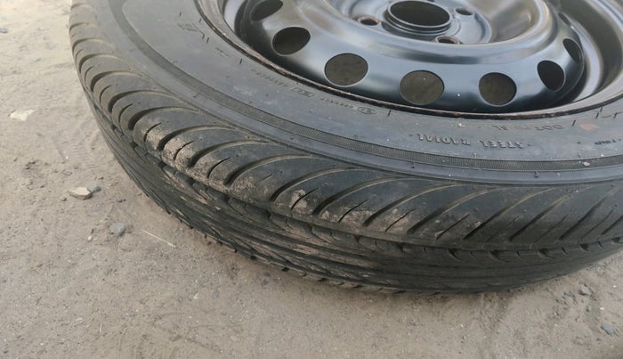 2012 Hyundai i20 SPORTZ 1.2, Petrol, Manual, 87,770 km, tyre