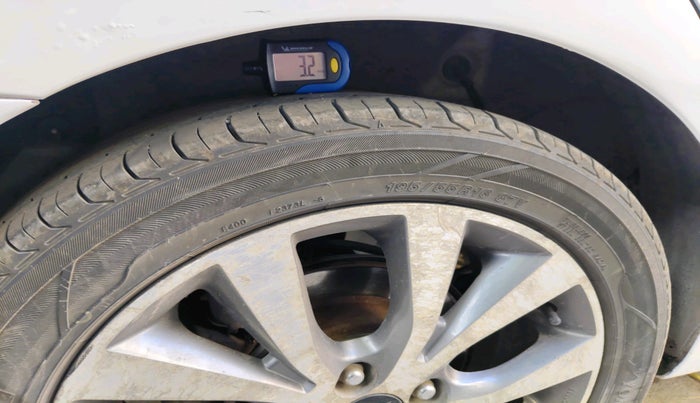 2014 Hyundai Verna FLUIDIC 1.6 CRDI SX OPT AT, Diesel, Automatic, 1,00,328 km, tyre