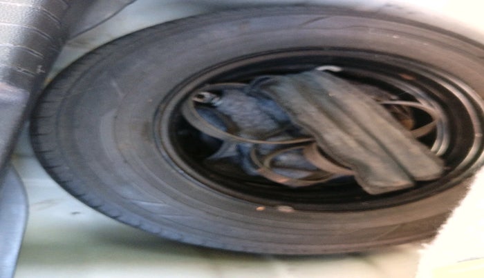 2014 Hyundai Elite i20 SPORTZ 1.2, Petrol, Manual, 2,44,892 km, tyre