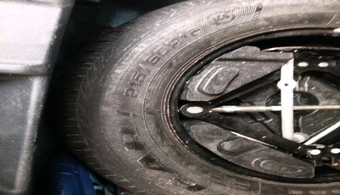 2018 Tata NEXON XZ PLUS PETROL, Petrol, Manual, 37,137 km, tyre