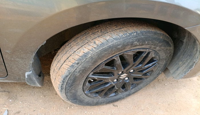 2025 Maruti Dzire ZXi, Petrol, Manual, 9,781 km, tyre