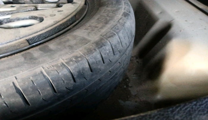 2016 Maruti S Cross ALPHA 1.3, Diesel, Manual, 1,51,712 km, tyre