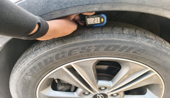 2017 Hyundai Creta SX PLUS AT 1.6 DIESEL, Diesel, Automatic, 1,25,554 km, tyre