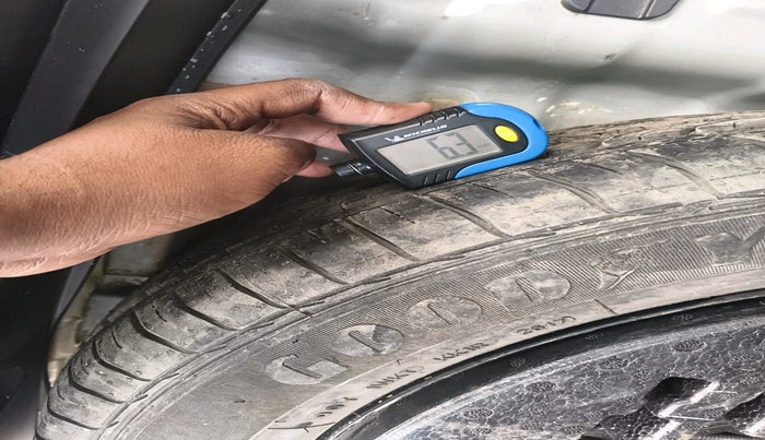 2017 Hyundai Creta SX PLUS AT 1.6 DIESEL, Diesel, Automatic, 1,25,554 km, tyre