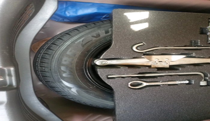 2018 Honda Jazz 1.2L I-VTEC V AT, Petrol, Automatic, 52,238 km, tyre