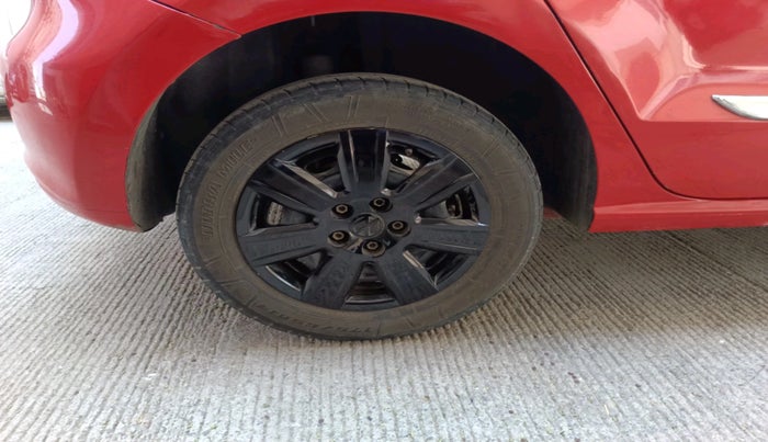 2011 Volkswagen Polo TRENDLINE 1.2L DIESEL, Diesel, Manual, 1,02,080 km, tyre