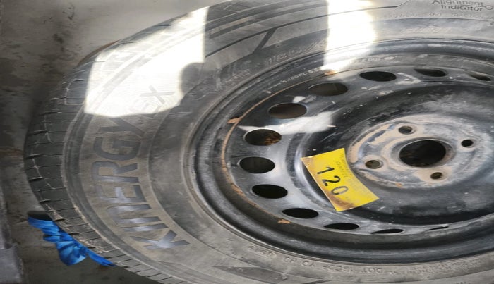 2019 Hyundai Verna 1.6 CRDI SX + AT, Diesel, Automatic, 1,32,114 km, tyre