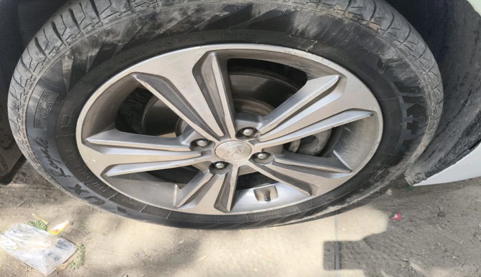 2019 Hyundai Verna 1.6 CRDI SX + AT, Diesel, Automatic, 1,32,114 km, tyre