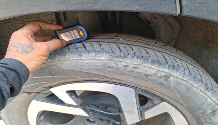 2021 Nissan MAGNITE XV TURBO CVT, Petrol, Automatic, 17,769 km, tyre