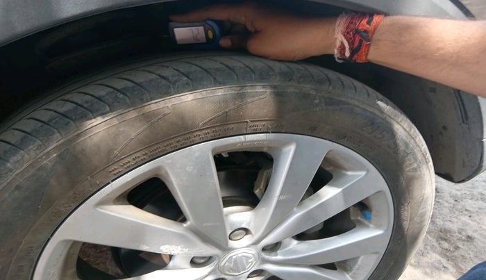 2024 MG ASTOR Shine 1.5 MT (Ivory), Petrol, Manual, 11,537 km, tyre