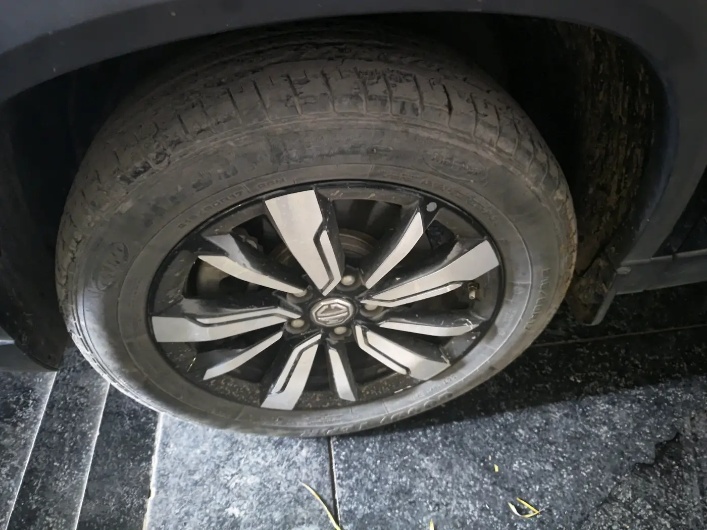 2019 MG HECTOR SHARP 1.5 DCT PETROL, Petrol, Automatic, 34,434 km, tyre