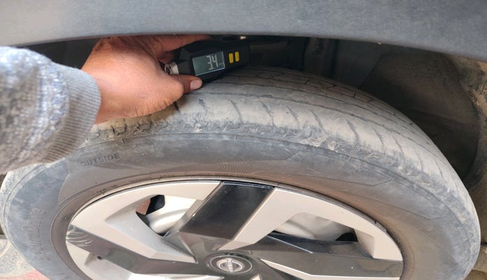 2022 Nissan MAGNITE XE, Petrol, Manual, 40,774 km, tyre