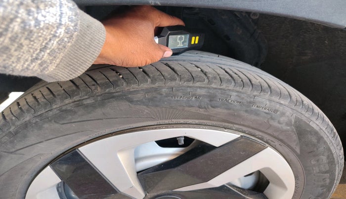 2022 Nissan MAGNITE XE, Petrol, Manual, 40,774 km, tyre