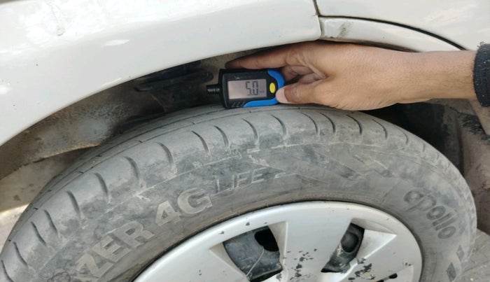 2019 Maruti Eeco 5 STR WITH A/C+HTR, CNG, Manual, 81,277 km, tyre