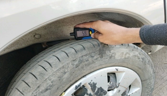 2019 Maruti Eeco 5 STR WITH A/C+HTR, CNG, Manual, 81,277 km, tyre