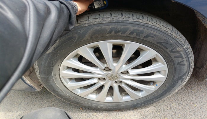 2019 Maruti Ciaz DELTA 1.5 SHVS MT PETROL, Petrol, Manual, 28,823 km, tyre