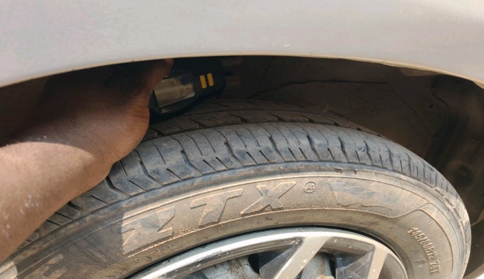 2009 Maruti Alto LXI, Petrol, Manual, 1,51,040 km, tyre