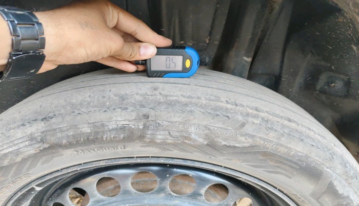 2020 Maruti Vitara Brezza VXI, Petrol, Manual, 1,70,247 km, tyre