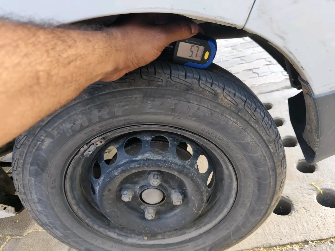 2018 Maruti Alto 800 LXI, Petrol, Manual, 91,638 km, tyre