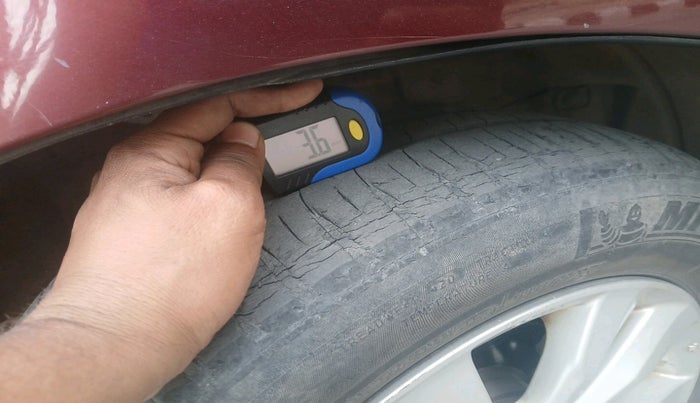 2012 Honda City 1.5L I-VTEC V AT, Petrol, Automatic, 1,17,651 km, tyre