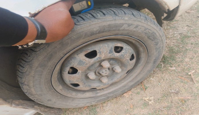 2012 Hyundai Santro Xing GLS, CNG, Manual, 1,08,500 km, tyre