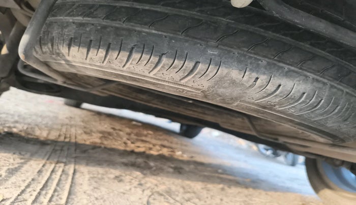 2022 Maruti XL6 ZETA CNG, CNG, Manual, 59,080 km, tyre