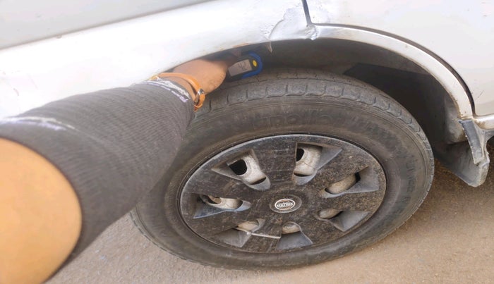 2018 Maruti Eeco 5 STR, CNG, Manual, 1,22,356 km, tyre