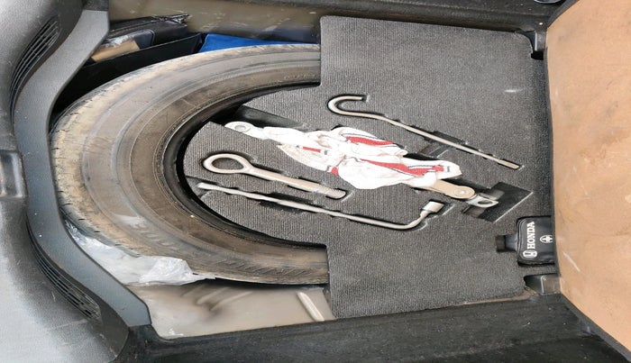 2019 Honda WR-V 1.2L I-VTEC VX MT, Petrol, Manual, 1,04,308 km, tyre