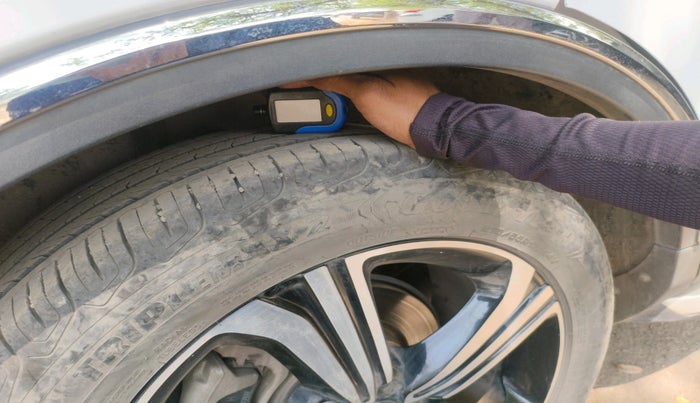 2022 MG ASTOR SHARP 1.5 CVT, Petrol, Automatic, 33,865 km, tyre