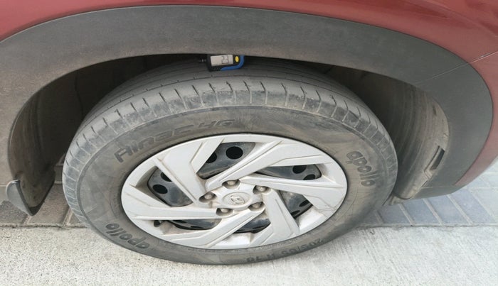 2021 Hyundai Creta E 1.5 PETROL, Petrol, Manual, 54,015 km, tyre