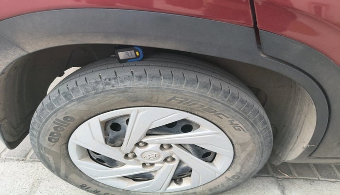 2021 Hyundai Creta E 1.5 PETROL, Petrol, Manual, 54,015 km, tyre