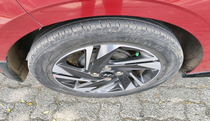 2021 Hyundai NEW I20 ASTA (O) 1.2 MT, Petrol, Manual, 31,864 km, tyre