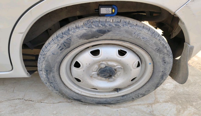 2010 Maruti Zen Estilo LXI, Petrol, Manual, 60,350 km, tyre