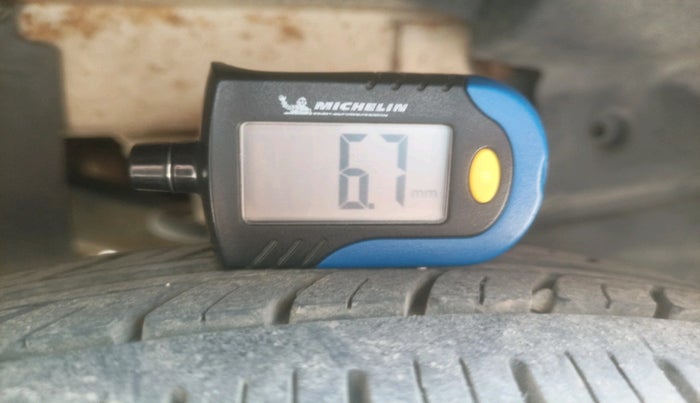 2011 Tata Nano LX, Petrol, Manual, 44,091 km, tyre