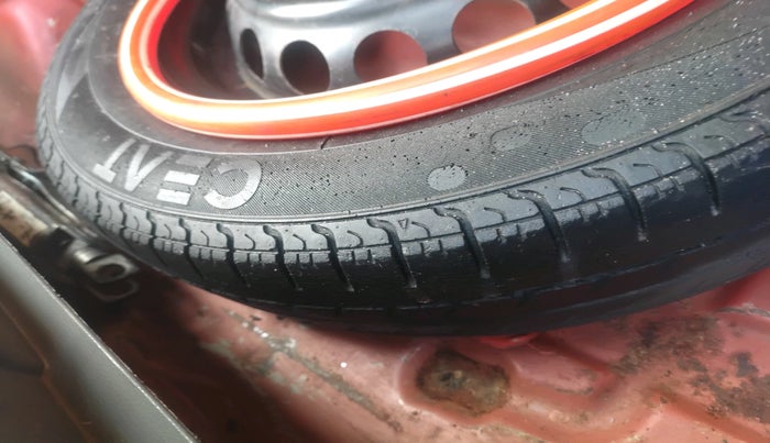 2013 Maruti Alto 800 LXI, Petrol, Manual, 73,632 km, tyre