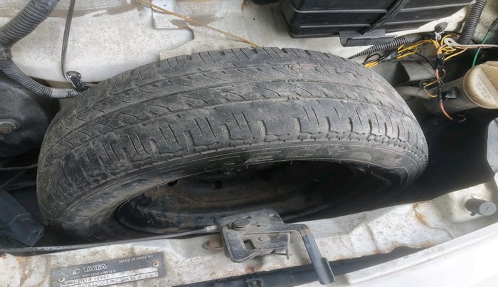 2018 Tata Nano TWIST XTA, Petrol, Automatic, 33,362 km, tyre