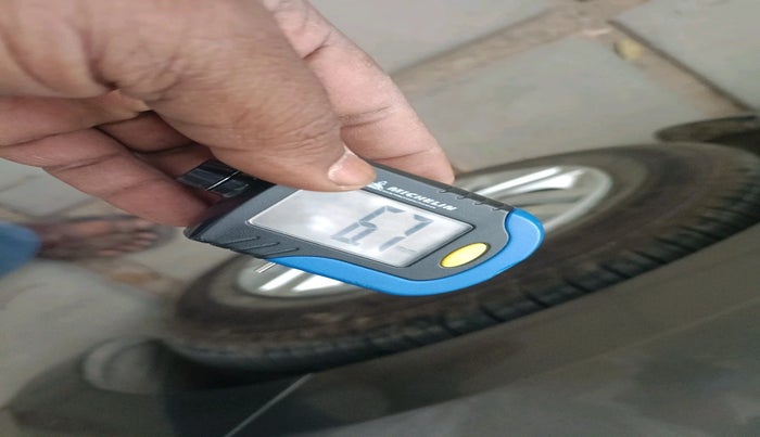 2019 Maruti Dzire VXI, Petrol, Manual, 1,37,348 km, tyre