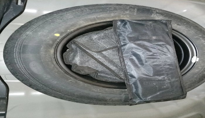 2022 KIA SONET HTK PLUS 1.0 IMT, Petrol, Manual, 18,983 km, tyre