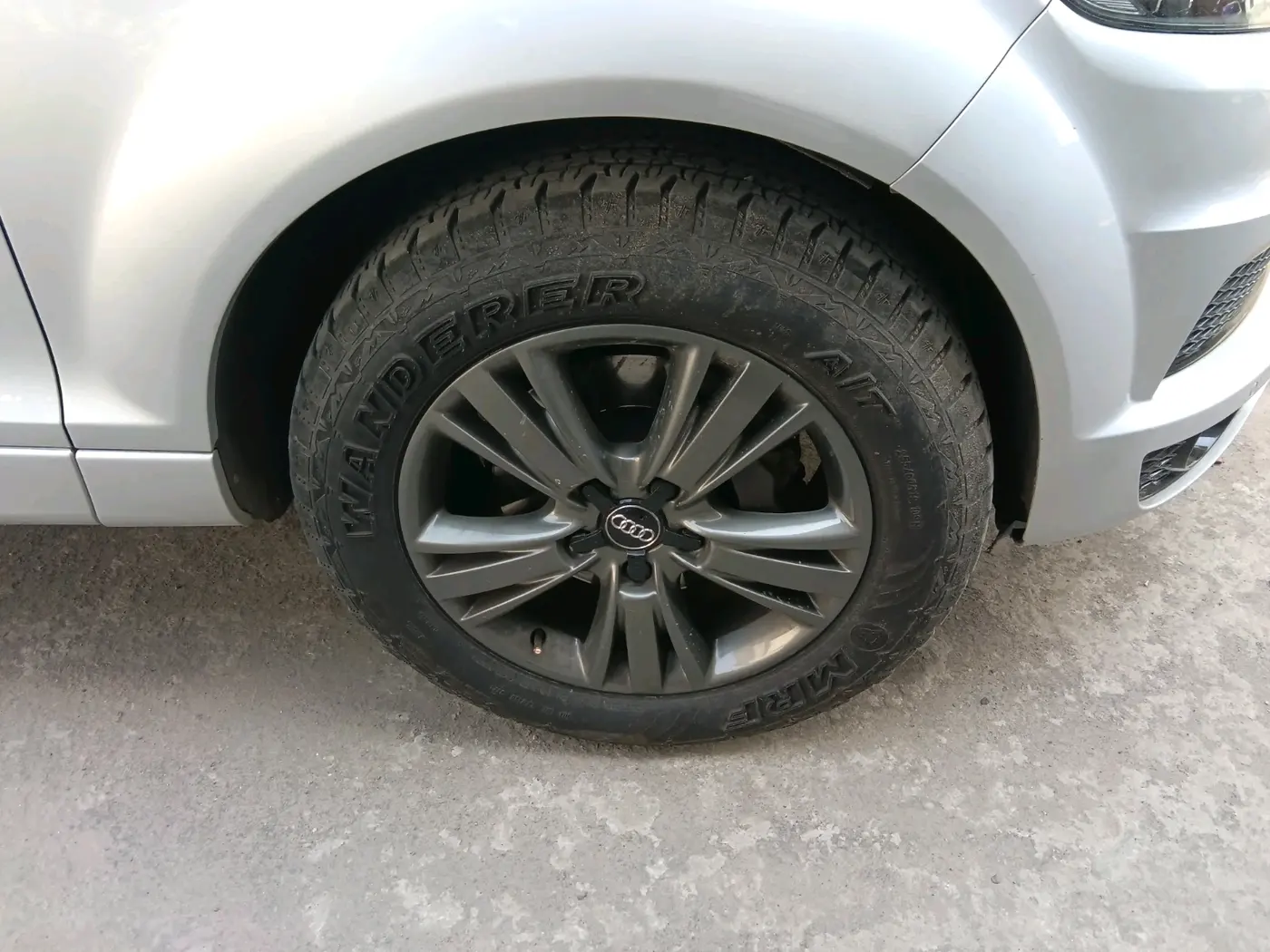 2014 Audi Q7 3.0 TDI QUATTRO, Diesel, Automatic, 78,645 km, tyre